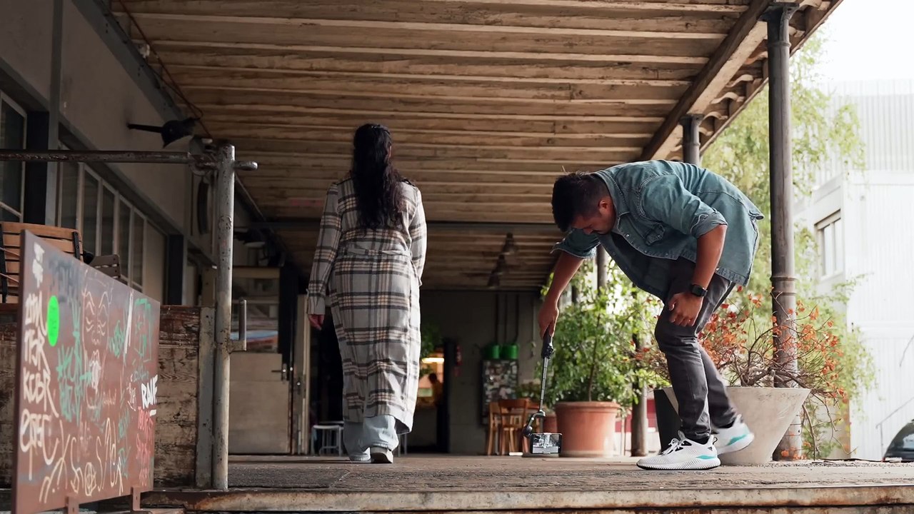 How to use the DJI Osmo Mobile 6 to create CINEMATIC Videos