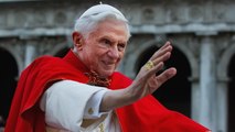 Catholics flock to Vatican to pay tribute to Pope Benedict XVI