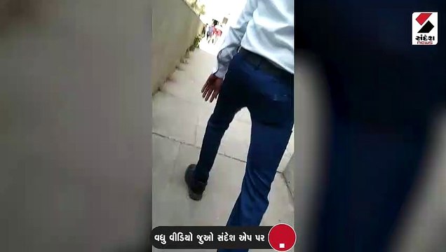 અમદાવાદ સિવિલ હોસ્પિટલના કર્મચારીઓ દારૂની મહેફિલ માણતા ઝડપાયા