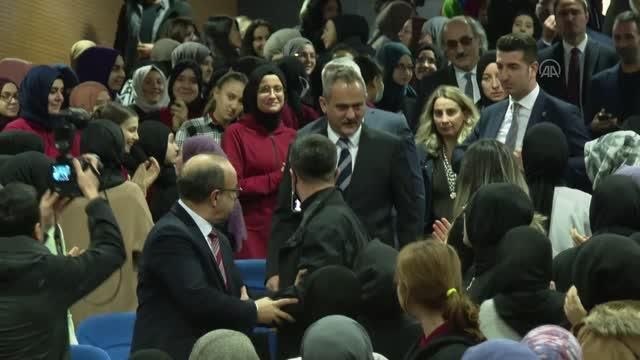Bakan Özer: Geçmişe baktığımız zaman eğitimde anti demokratik uygulamalardan en fazla çeken okul türünün İmam Hatip Liseleri olduğunu görüyoruz