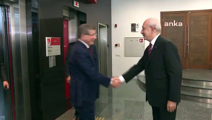 Kılıçdaroğlu, Davutoğlu'nu makamında ağırladı