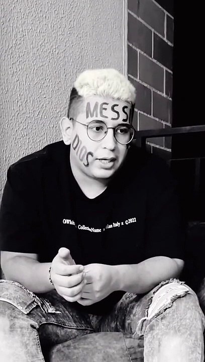 Un Argentin se fait tatouer "Messi" sur son visage et regrette fortement