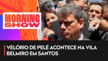 Tarcisio de Freitas chega na Vila Belmiro para homenagem a Pelé