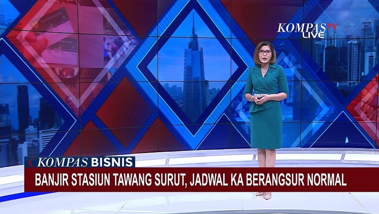Ganjar Pranowo Pantau Kondisi Stasiun Tawang Pasca Terendam Banjir