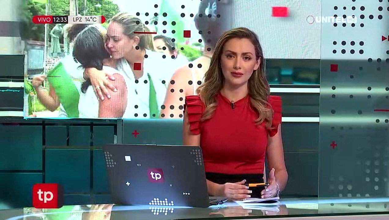 Esposa de Camacho se une a las marchas y asegura que la salud del gobernador corre peligro