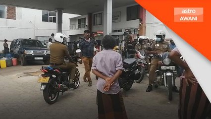 Krisis Sri Lanka |  Pengambilan kakitangan awam dibeku, usia persaraan disingkat