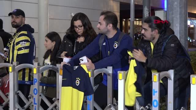 SPOR Fenerbahçe'ye Antalya'da coşkulu karşılama