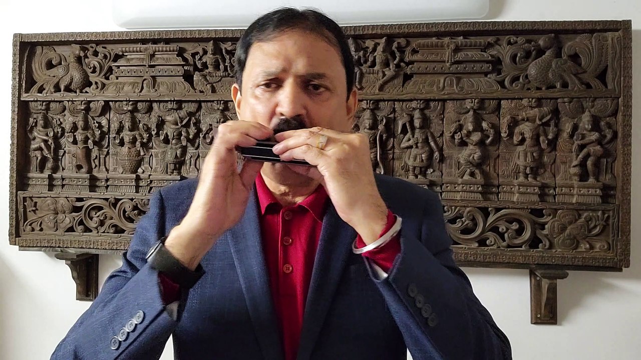 Bollywood Medley on Harmonica Live Performance by Mukund Kamdar