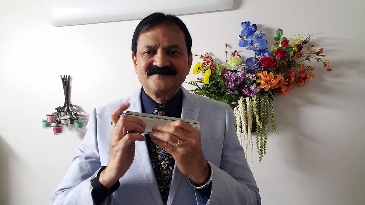 Chahe Koi Mujhe Jungli Kahe-Film Junglee 1961-Vintage Song on Harmonica Live Performance by Mukund Kamdar