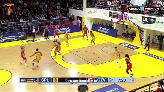 El triple de Campazzo ante Split