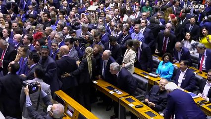 Луис Инасиу Лула да Силва официально вступил в должность президента Бразилии
