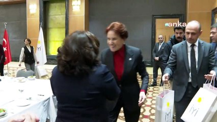 Meral Akşener, partisinin başkanlık divanı üyeleri ve milletvekilleriyle bir araya geldi