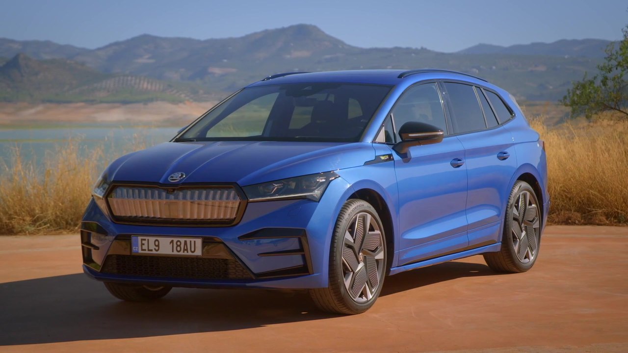 Der ŠKODA ENYAQ RS iV -Sicherheit - Optimierter Travel Assist und bis zu neun Airbags