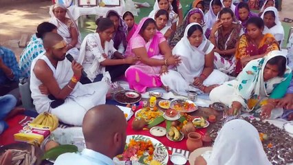 शिवलिंग बनाकर अनुकम्पा नियुक्ति की मांग