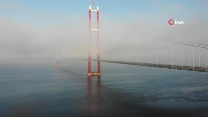 Sis içinde kalan 1915 Çanakkale Köprüsü'nden mest eden görüntüler