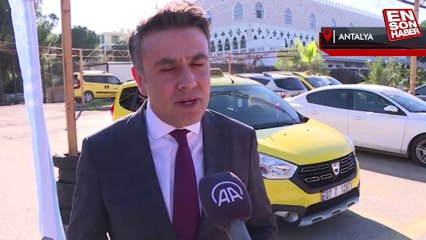 Antalya'da durak taksicilere dil kursu oldu