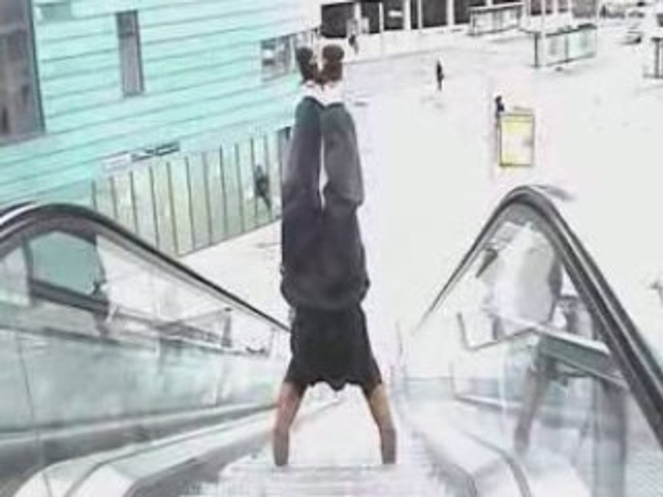 Escalator.