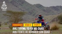 Ahli trying to fix his quad / Ahli tente de réparer son quad - Étape 3 / Stage 3 - #Dakar2023