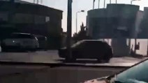 Trafikte araç kullanan taksici camı açıp yanındaki araçtakilere küfür ve hakaretler yağdırdı
