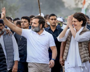 Priyanka Gandhi ने राहुल गांधी को बताया 'योद्धा'