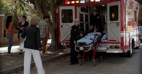 Grace and Frankie - Se3 - Ep12 - The Musical HD Watch