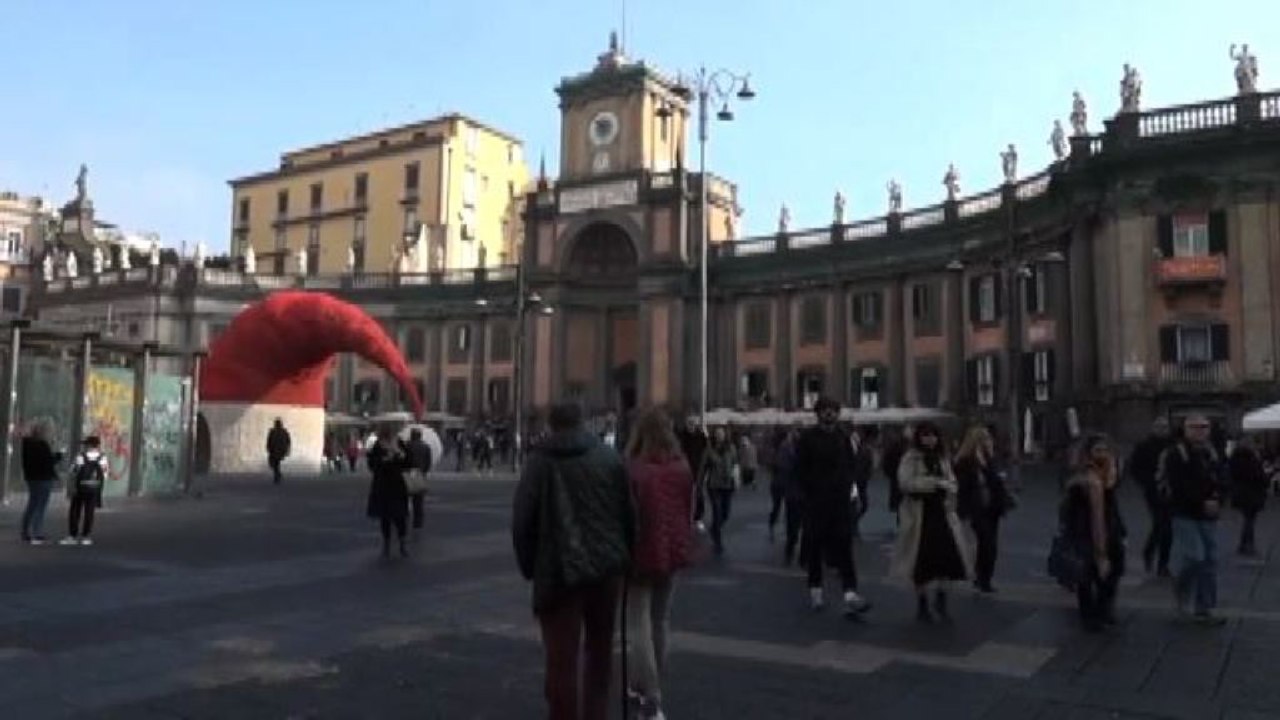 Boom di turisti a Napoli, una delle mete più amate delle feste