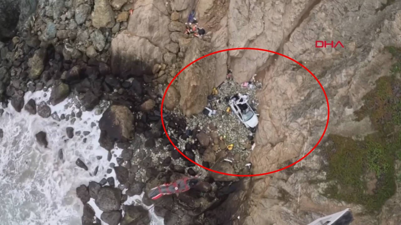 ABD'de uçuruma yuvarlanan arabadan mucize kurtuluş