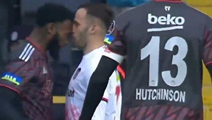 Olay pozisyondaki diyaloglar ortaya çıktı! Beşiktaş'tan VAR kayıtlarının yayınlanmasına ilk tepki