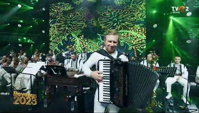 Angela Buciu - Mocirita cu trifoi si Inflorit-o rugutu (Spectacol „Drag de Romania noastra” - TVR 2 - Revelion 2023)