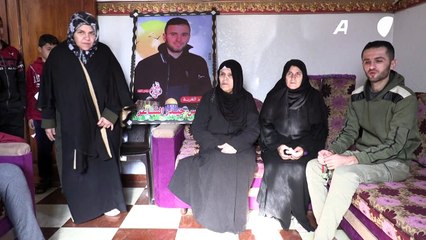 شباب غزة يهربون من جحيم البطالة ليبتلعهم البحر