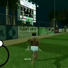 CJ Corre en el partido en pelotas
