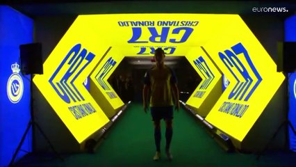 Látványos show keretében mutatták be Ronaldót szaúdi csapatánál