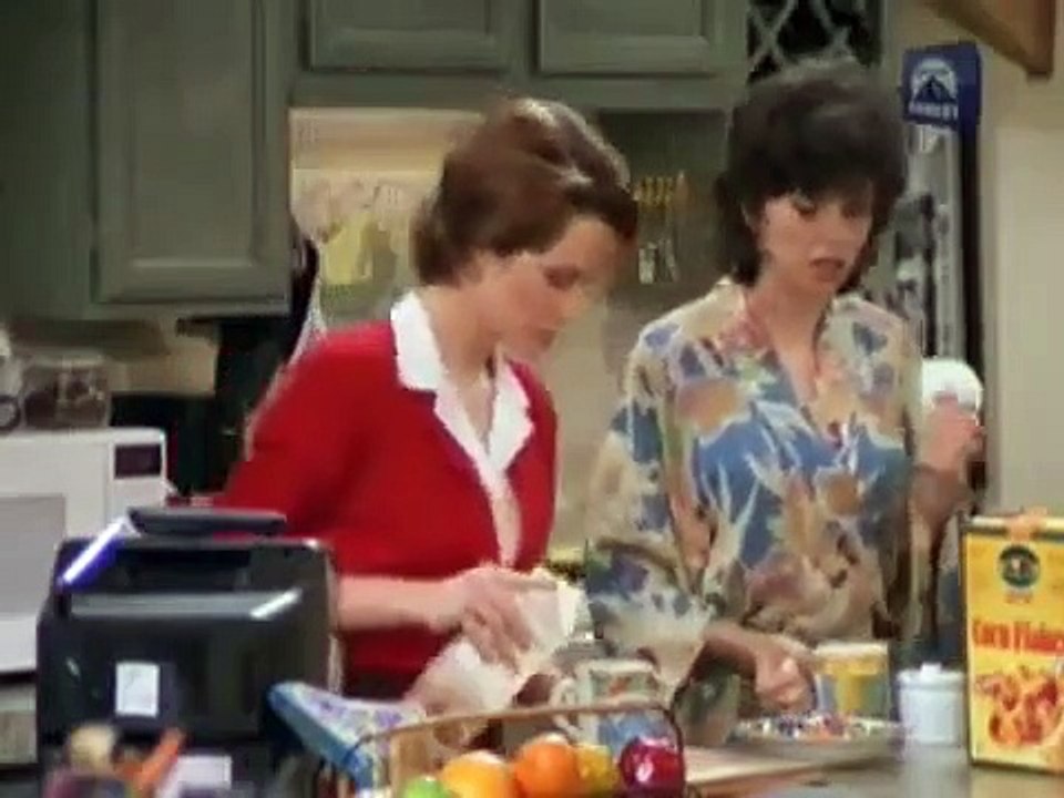 Caroline in the City - Se2 - Ep18 HD Watch