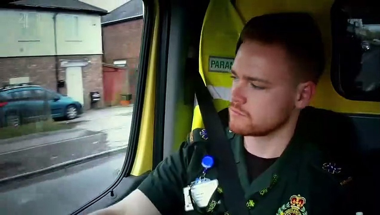 999 - Whats Your Emergency - Se8 - Ep02 HD Watch