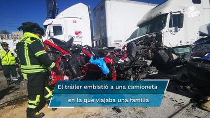 Carambola en la México-Querétaro deja un muerto y al menos 10 heridos