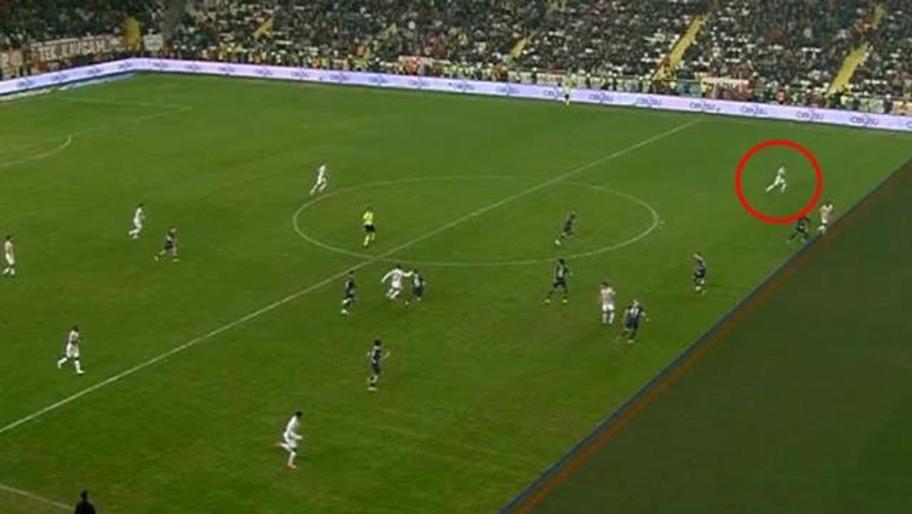 Türkiye, Antalyaspor-Fenerbahçe maçının son dakikalarında iptal edilen golü konuşuyor