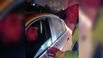 Trafikten kaçmak için kaldırama çıkan taksici skuterli kadına çarptı