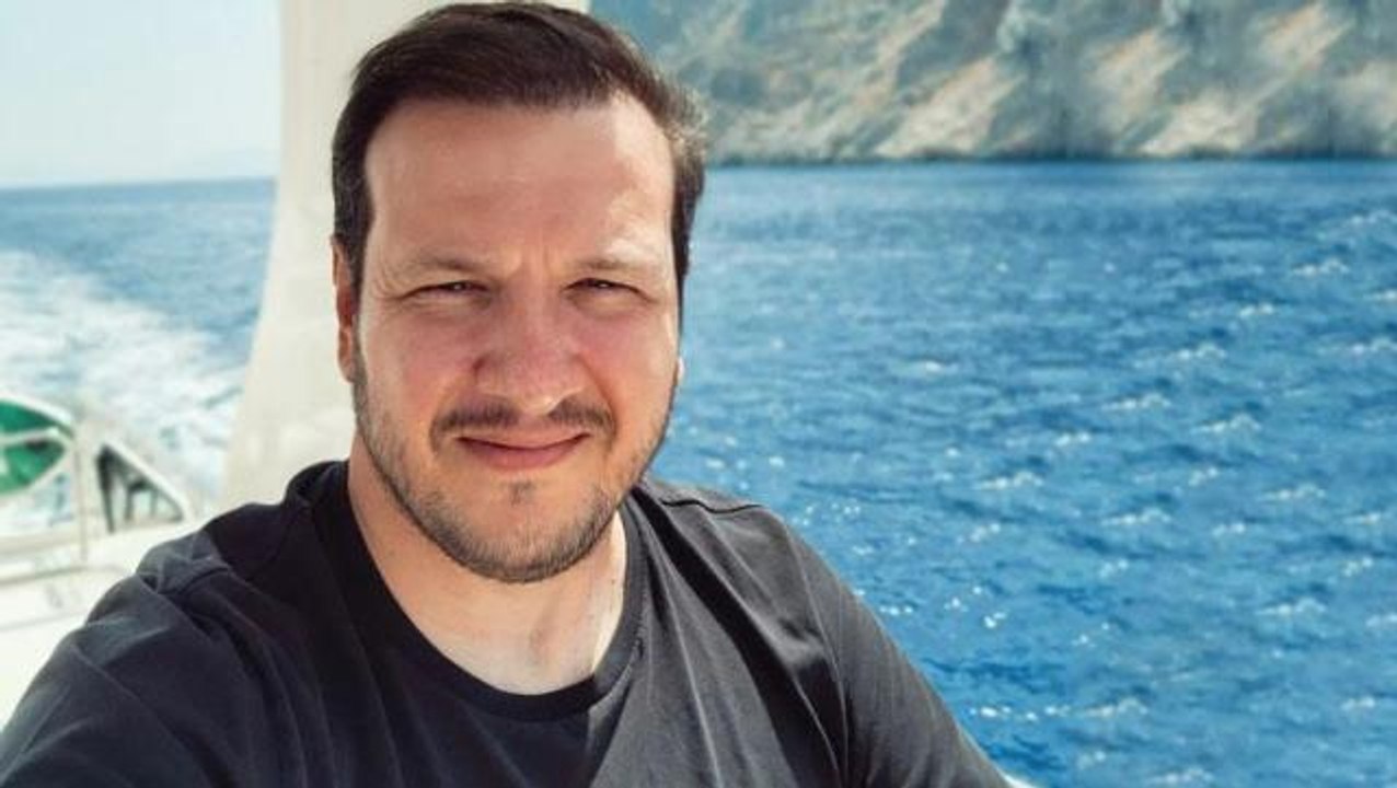 Şahan Gökbakar'dan "Milletvekili olmayı düşünüyor musun?" sorusuna cevap