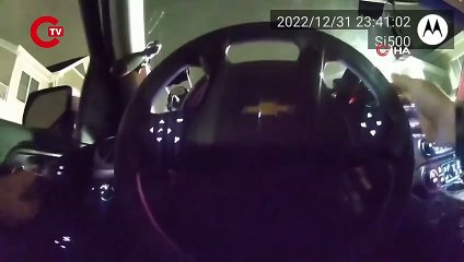 ABD’de polisten kaçan araç istinat duvarından düştü