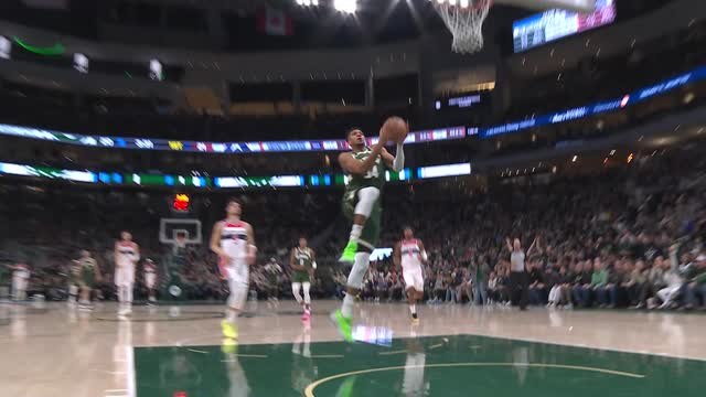 Giannis drops career-high 55 in win over Wizards
