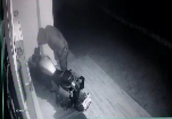 MARDİN'DE 100 BİN LİRALIK MOTOSİKLET HIRSIZLIĞI KAMERADA