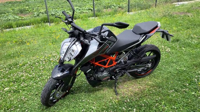 Essai KTM Duke 125: LA TAILLE ÇA COMPTE PAS