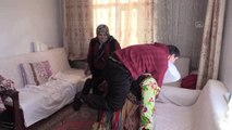 KASTAMONU - Annesinin sırtında seyir terasına taşıdığı Mehmet, akülü tekerlekli sandalyesine kavuştu