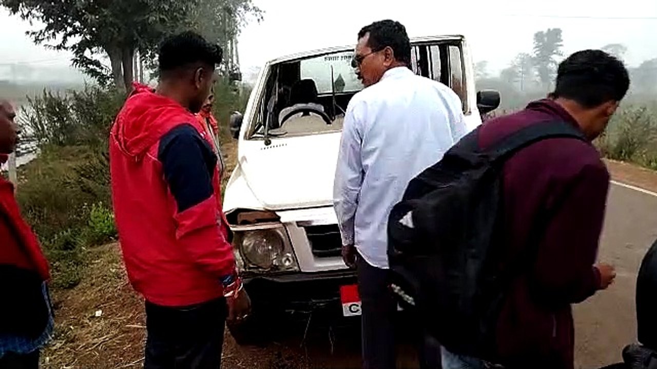 नशे में धुत ड्राइवर ने भिड़ी दी अपने साहब की सरकारी गाड़ी, SDO बोले बिना अनुमति ले गया था