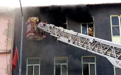 İNEGÖL'DE MOBİLYA İMALATHANESİNDE YANGIN