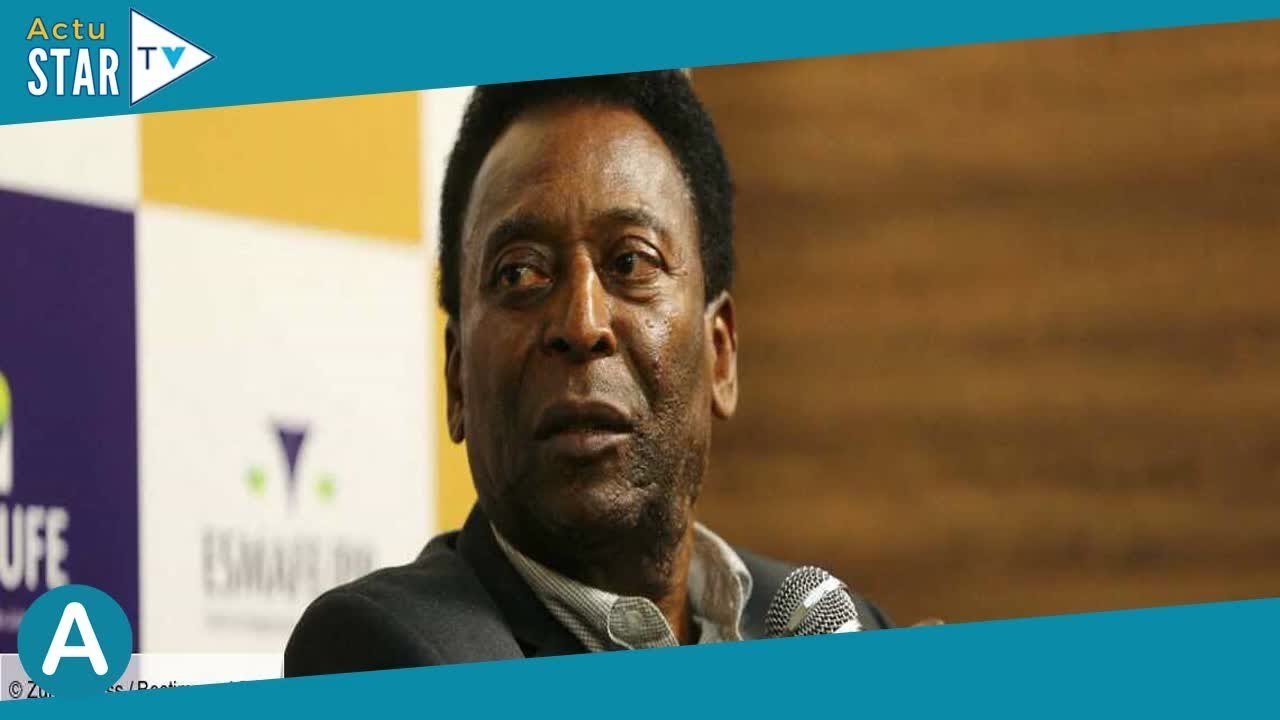 Selfie devant la dépouille de Pelé : explicatio...