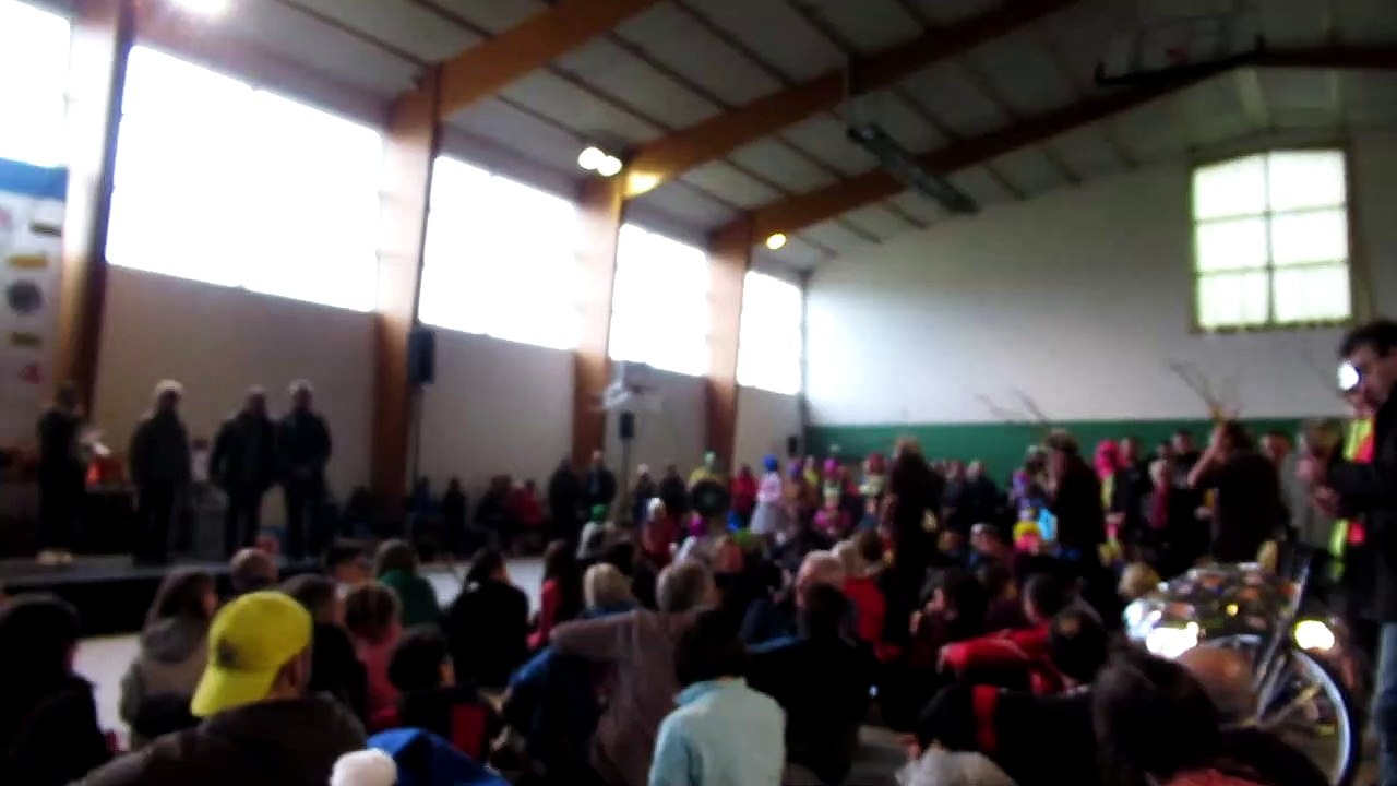 MVI_6637 remise de prix à la Corrida de Magné le 31/12/2022