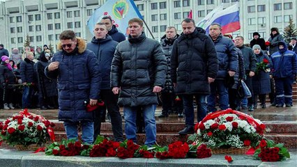 Russia blames its soldiers’ mobile phone use for deadly missile strike