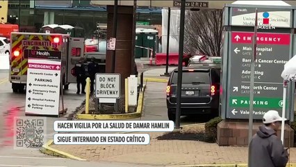Hacen vigilia por la salud de Damar Hamlin; sigue en estado crítico