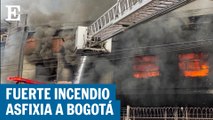 Fuerte incendio en fábrica de colchones en Bogotá